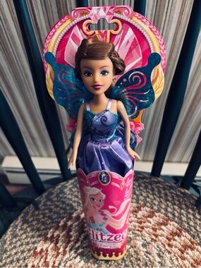 Glitzeez Cupcake Doll